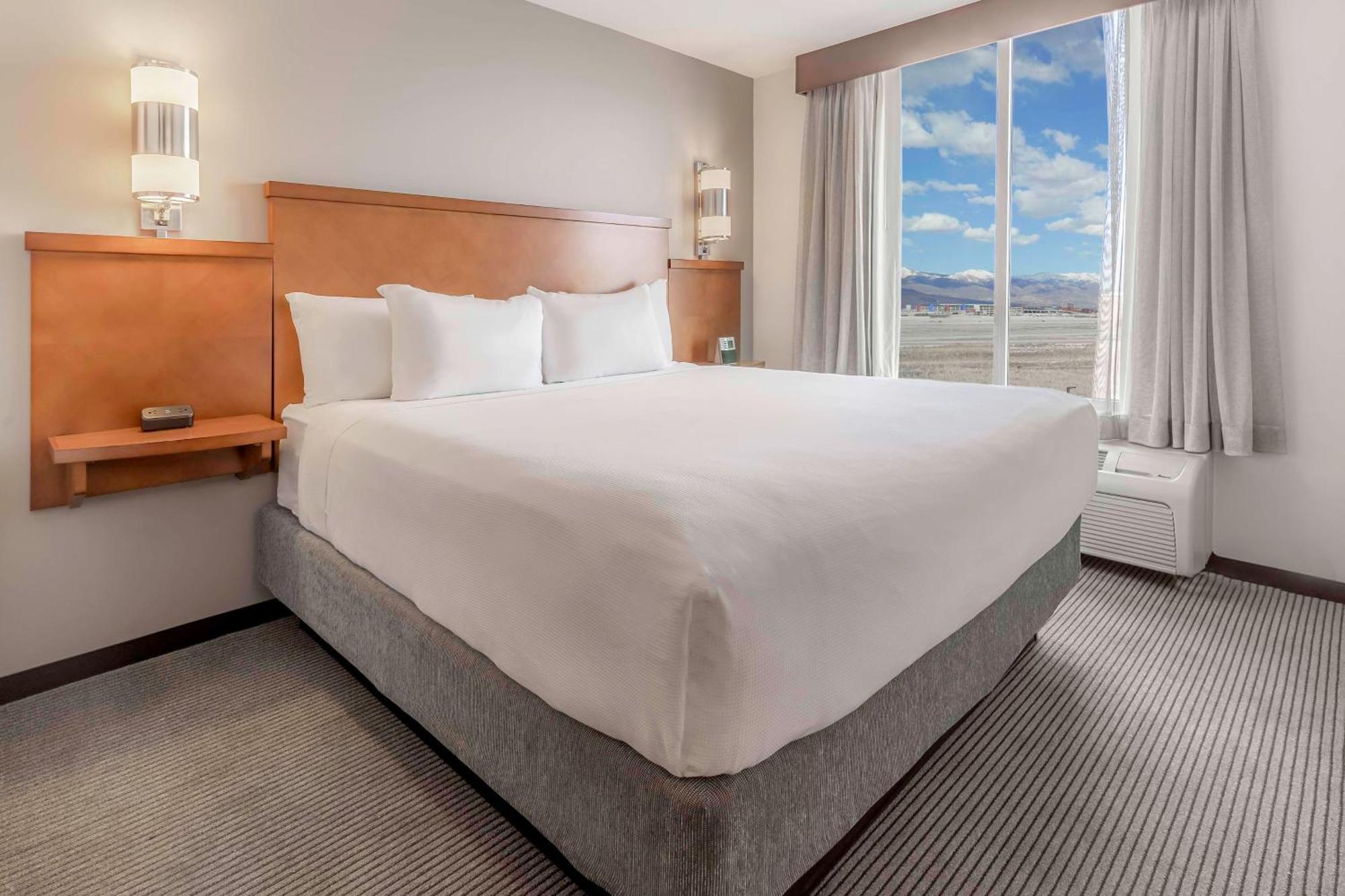 ไฮแอท เพลซ ซอลท์ เลค ซิตี้ แอร์พอร์ต Hotel ซอลต์เลคซิตี้ ภายนอก รูปภาพ